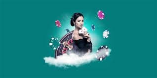 n9999 প্ল্যাটফর্মের মোবাইল-ফার্স্ট গেমিং ড্যাশবোর্ড ও বিনোদন ইন্টারফেসের দৃশ্য